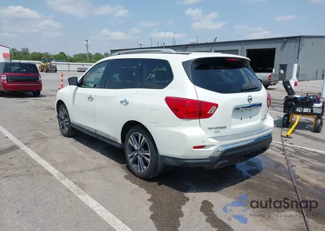 2017 Nissan Pathfinder Platinum z USA, uszkodzony, nr VIN 5N1DR2MM7HC668688